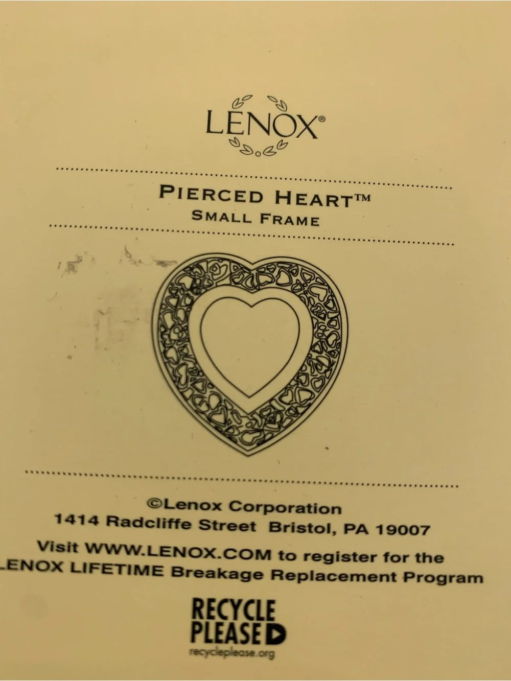 Lenox Pierced Heart Ivory Porcelain Gold Trim Small Picture Frame 6” NEW.